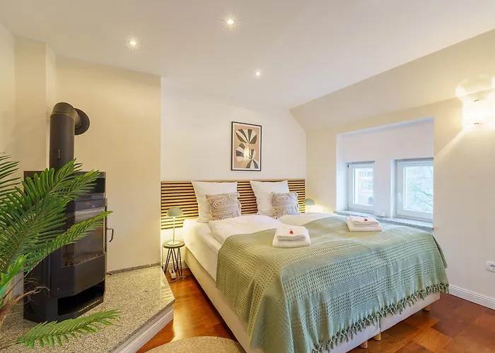 Maisonette Am Holstentor Mit Dachterrasse Und Heimkino