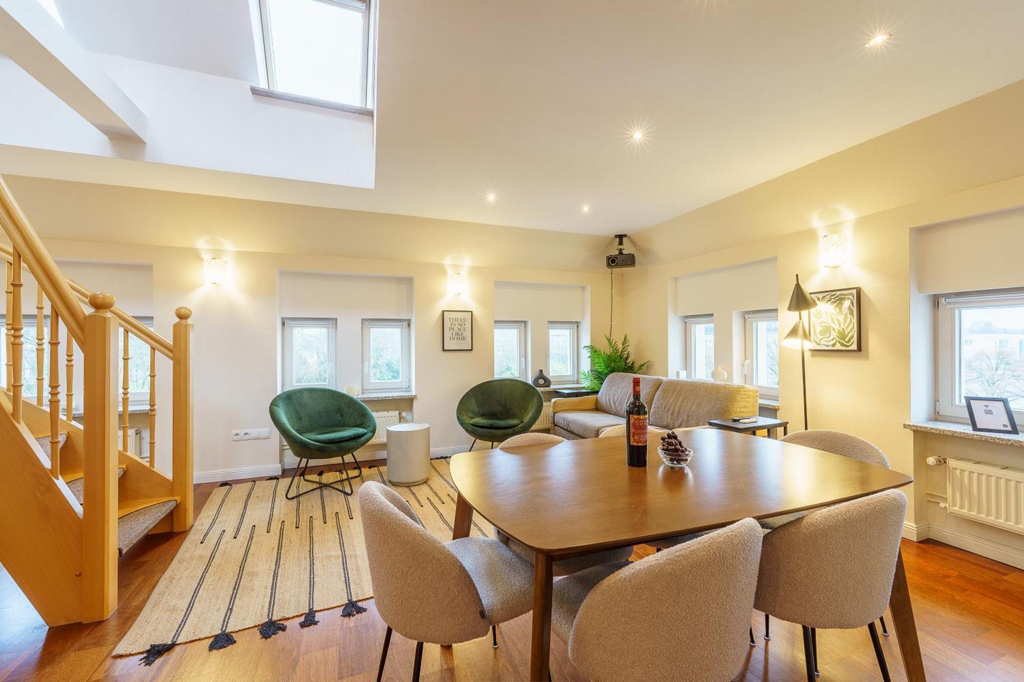 Maisonette Am Holstentor Mit Dachterrasse Und Heimkino *